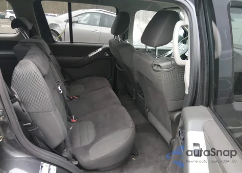 2011 Nissan Pathfinder Sv z USA, uszkodzony, nr VIN 5N1AR1NB8BC611885